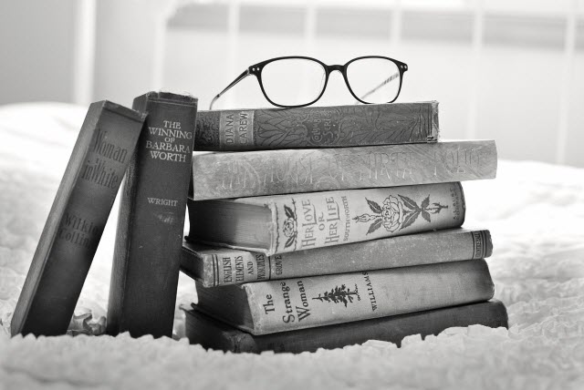 Bücher und Brille